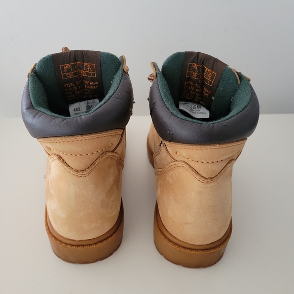 SAFETY BOOTS. Iron Age Safety Boots. Size 5 - Picture 6 of 12